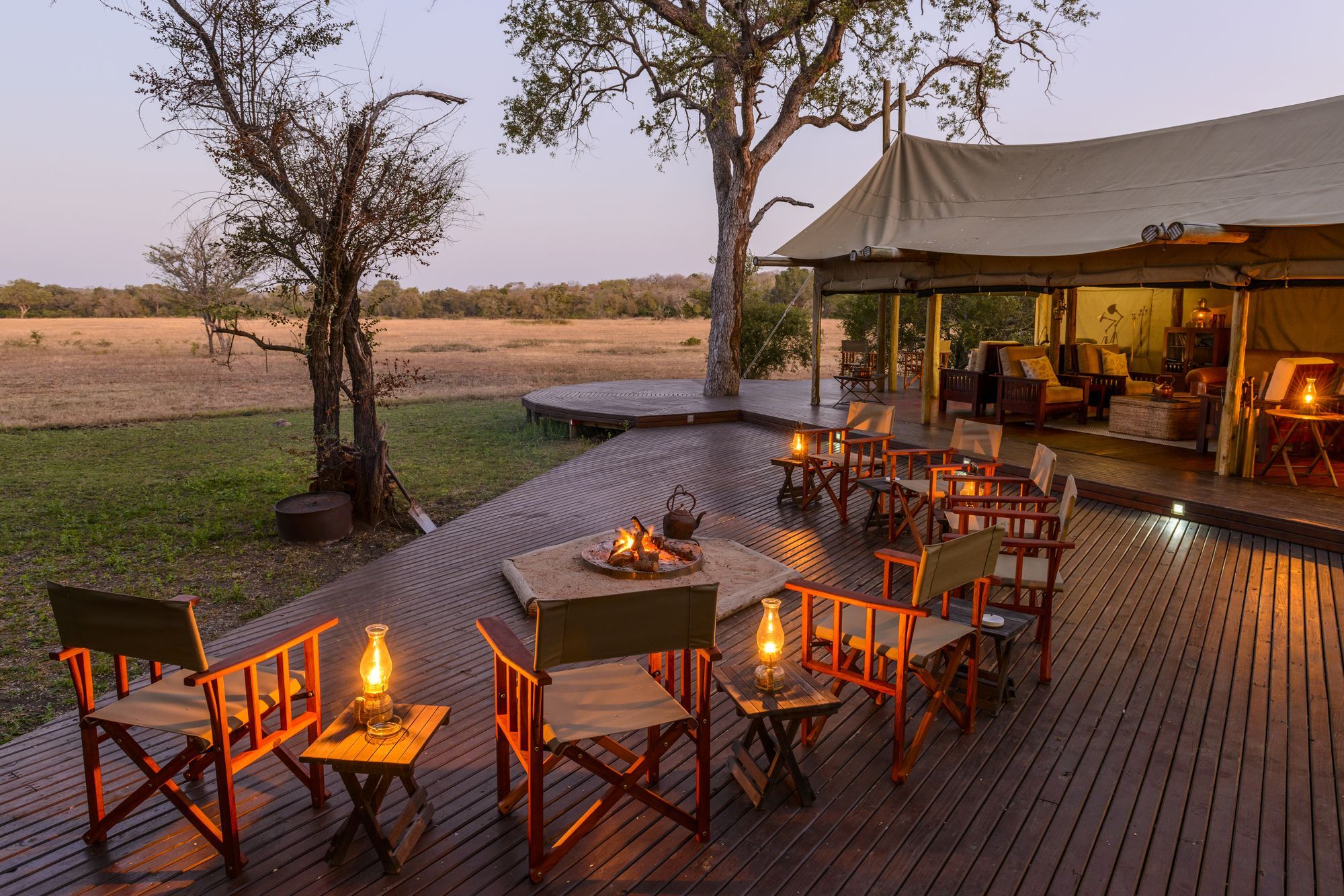 Rhino Walking Safaris Hotel Скукуза Екстериор снимка